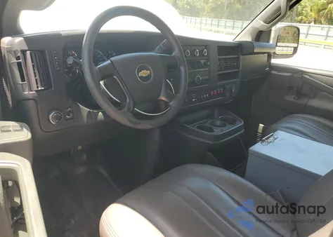 2016 Chevrolet Express G2500 z USA, uszkodzony, nr VIN 1GCWGAFF2G1237455